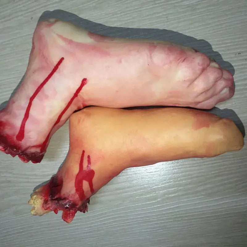 Halloween Props Decorations Horrible Blood Broken Fake Limbs Fingers Legs Arm Feet Latex Tricky Toys For Haunted House Decor EnjoyingLeb Online